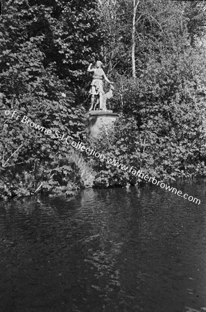 ST MARYS  DIANA FROM BOAT EMO COURT